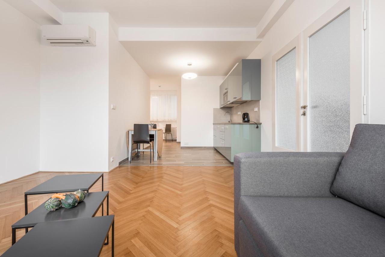 Merkur Apartments Prague Extérieur photo
